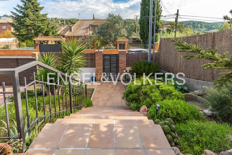 Foto 720ab655-03c0-495d-b38d-668c712d17b6. Maison avec chauffage parking piscine dans Les Fonts Sant Quirze del Vallès