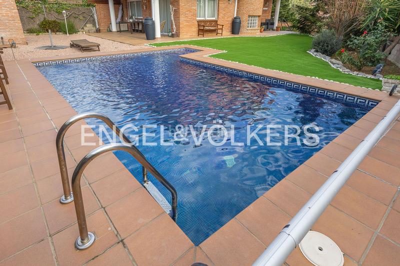 Foto 7e54796d-7c49-4ae1-8afc-7a0d542b5d8c. Maison avec chauffage parking piscine dans Les Fonts Sant Quirze del Vallès