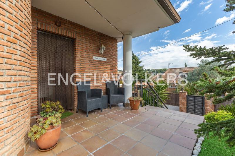 Foto be6612e6-7975-489f-ae22-5a5fdc25553e. Maison avec chauffage parking piscine dans Les Fonts Sant Quirze del Vallès