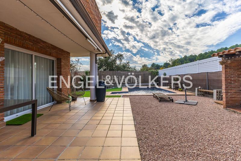 Foto d08a9bfd-e8e0-4276-a2b6-34b33466d67d. Maison avec chauffage parking piscine dans Les Fonts Sant Quirze del Vallès