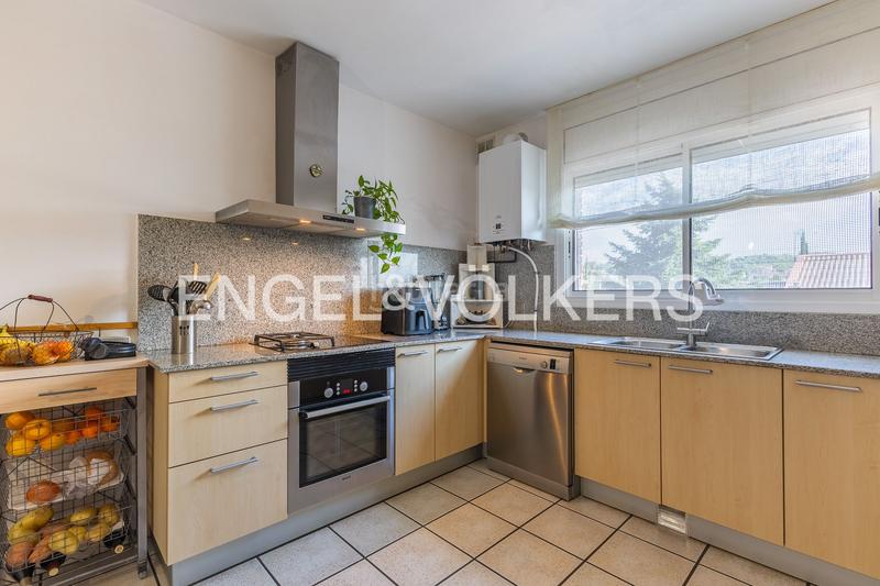 Foto d1e803cf-f322-43d3-93ef-357a431e9a87. Maison avec chauffage parking piscine dans Les Fonts Sant Quirze del Vallès