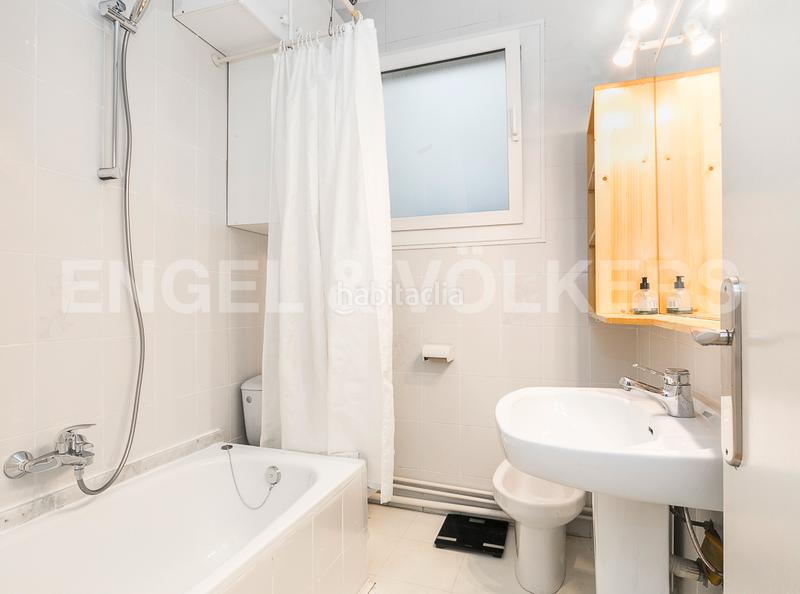 Foto 34ef460b-aa73-482a-a96f-355b78392290. Alquiler apartamento hermoso apartamento temporal de dos dormitorios en gracia en Barcelona