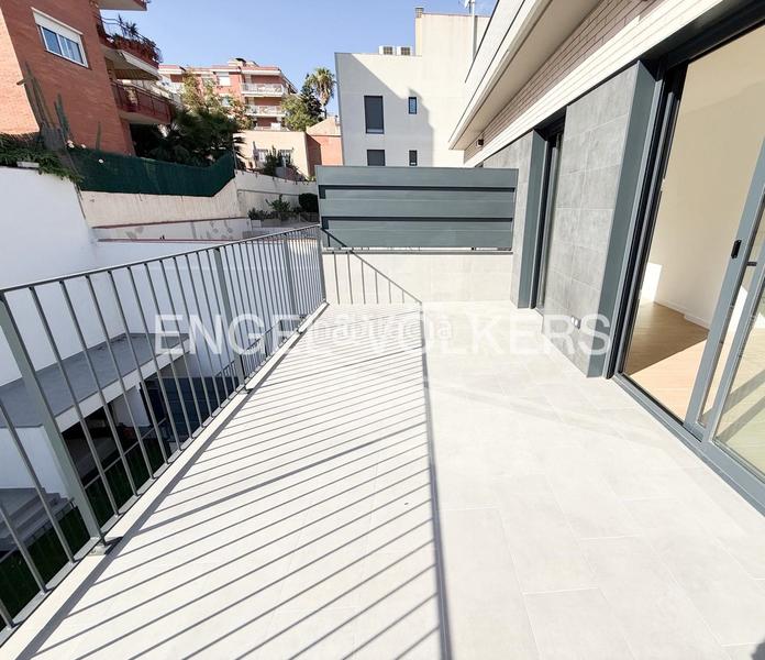 Foto 63ab4692-5a26-43a7-8dff-bf947ea89afa. Lloguer apartament amb calefacció a La Font d´en Fargues Barcelona