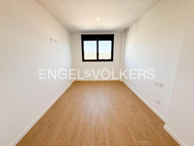 Foto 09a5950f-32ac-4fba-a8b2-5fc71d5ce9a6. Rent apartment with heating in La Font d´en Fargues Barcelona