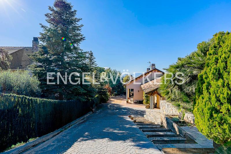 Foto 08bac3db-b94e-4cc3-a3af-45a0f2b84cd8. Casa amb calefacció aparcament piscina a Sant Fruitós de Bages