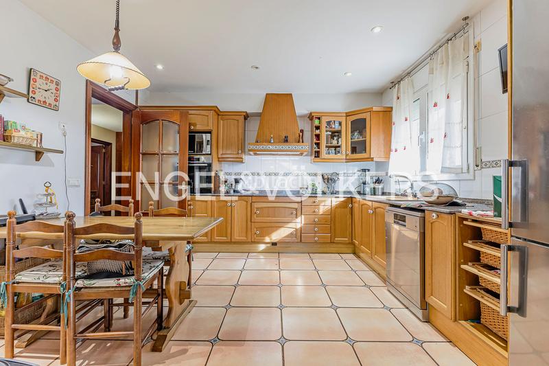 Foto 2fcc0cad-bf81-4603-b8c5-c641334d1a41. Casa amb calefacció aparcament piscina a Sant Fruitós de Bages