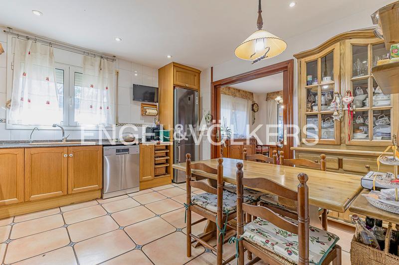 Foto 565ced4c-ed5e-40aa-b253-1a7bc528bee9. Casa amb calefacció aparcament piscina a Sant Fruitós de Bages