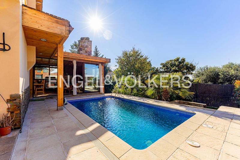 Foto 6cd97104-bb8e-4739-a8ed-c49ffe3e301a. Casa amb calefacció aparcament piscina a Sant Fruitós de Bages