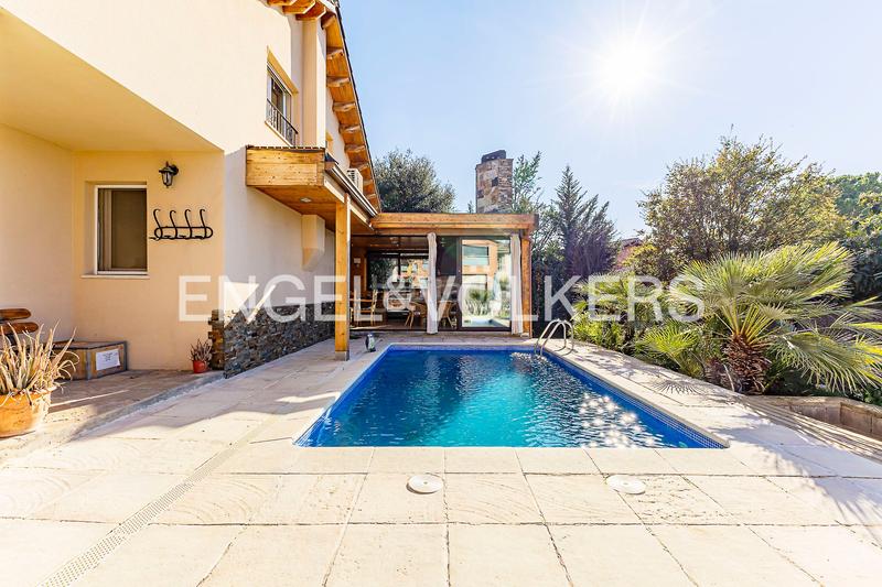 Foto eee6d7d8-dd99-4d22-bf43-71e80ec31545. Casa amb calefacció aparcament piscina a Sant Fruitós de Bages
