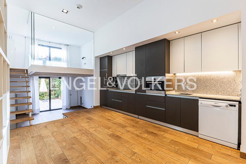 Foto 49c9c299-e76b-4cbe-af8e-840453ae8acd. Alquiler loft magnífico loft amueblado con terraza en pueblo nuevo en Barcelona