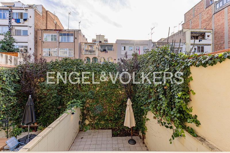 Foto 91e9cb2f-6e62-429e-805a-079ee0c99b27. Alquiler loft magnífico loft amueblado con terraza en pueblo nuevo en Barcelona