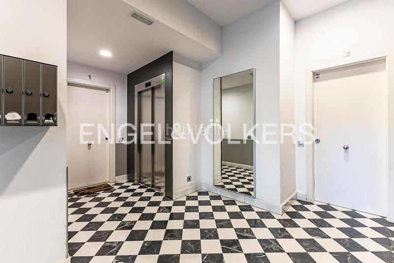 Foto bcf33fd8-12e0-44b2-8938-f493f333d676. Alquiler loft magnífico loft amueblado con terraza en pueblo nuevo en Barcelona