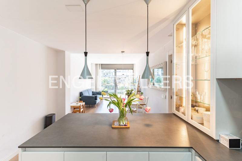 Foto 323d217d-5c6e-4122-9306-0721ad54891a. Apartament amb calefacció aparcament piscina a Poblenou Barcelona