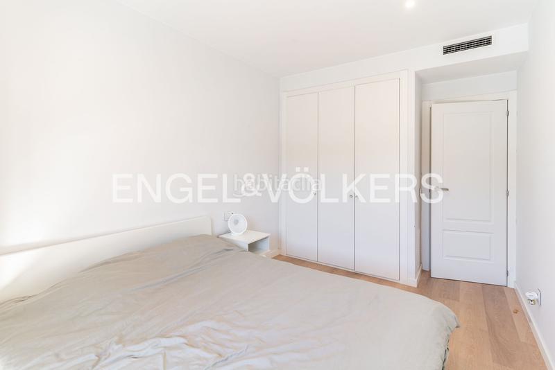 Foto b4188a99-ddea-4bca-aa2a-abcb3bf618a7. Apartament amb calefacció aparcament piscina a Poblenou Barcelona