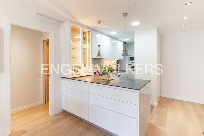 Foto dd313978-3b0c-4c39-b06e-8452f445bd2c. Apartament amb calefacció aparcament piscina a Poblenou Barcelona