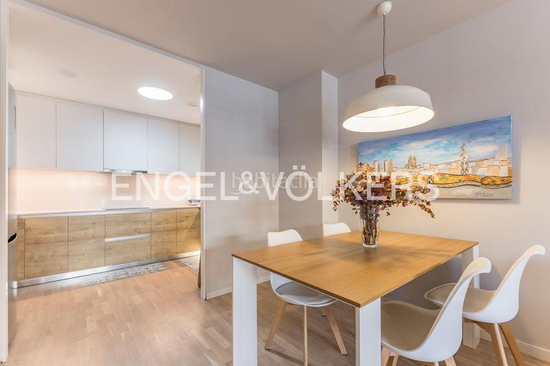 Foto 041e6cf2-7cec-4843-92d6-2a944ac54acd. Attique avec chauffage parking dans Hostafrancs Barcelona