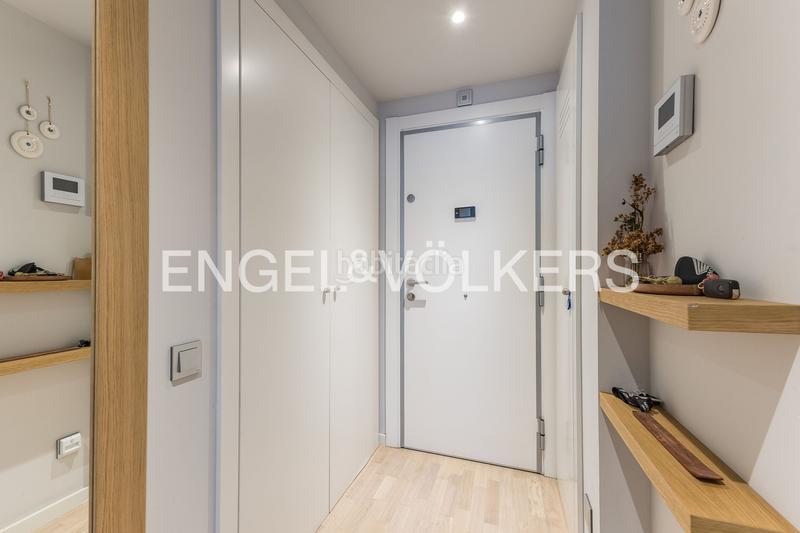 Foto 0c05d5f7-62f5-4fd0-84a3-d2b20ce6db16. Attique avec chauffage parking dans Hostafrancs Barcelona