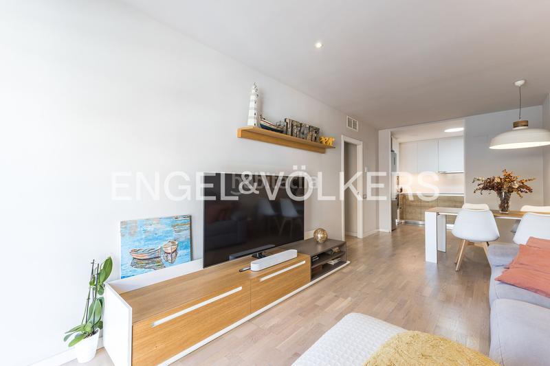 Foto 0dea5333-b05b-487e-adec-4596f39d8176. Attique avec chauffage parking dans Hostafrancs Barcelona