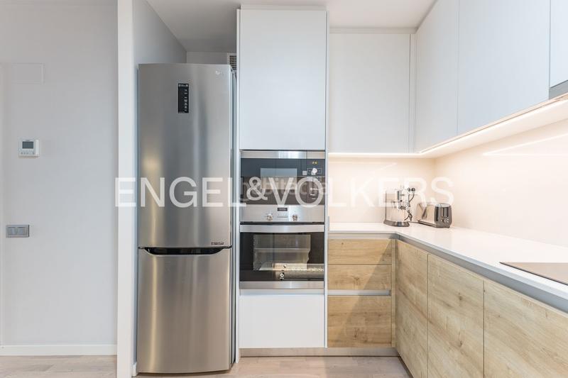 Foto 4d0f14ef-6709-4a9e-8edb-7ebf92702d63. Attique avec chauffage parking dans Hostafrancs Barcelona