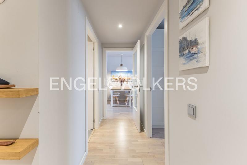 Foto b8baf710-a94d-41e7-aeb4-6aefadd5f79b. Attique avec chauffage parking dans Hostafrancs Barcelona