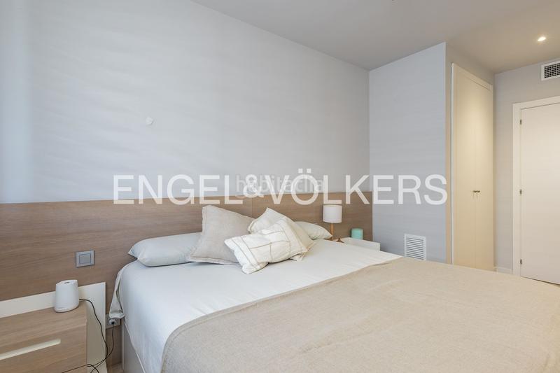 Foto cfcaa78e-b80b-47a1-b68f-48244eb88fe4. Attique avec chauffage parking dans Hostafrancs Barcelona