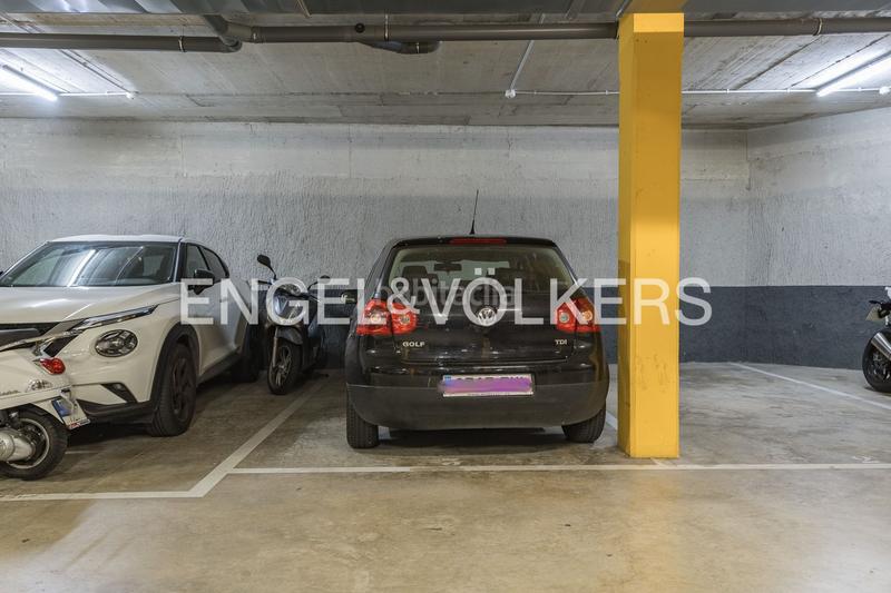 Foto d6cf57e5-d2b6-464f-9741-8347fec842a7. Attique avec chauffage parking dans Hostafrancs Barcelona