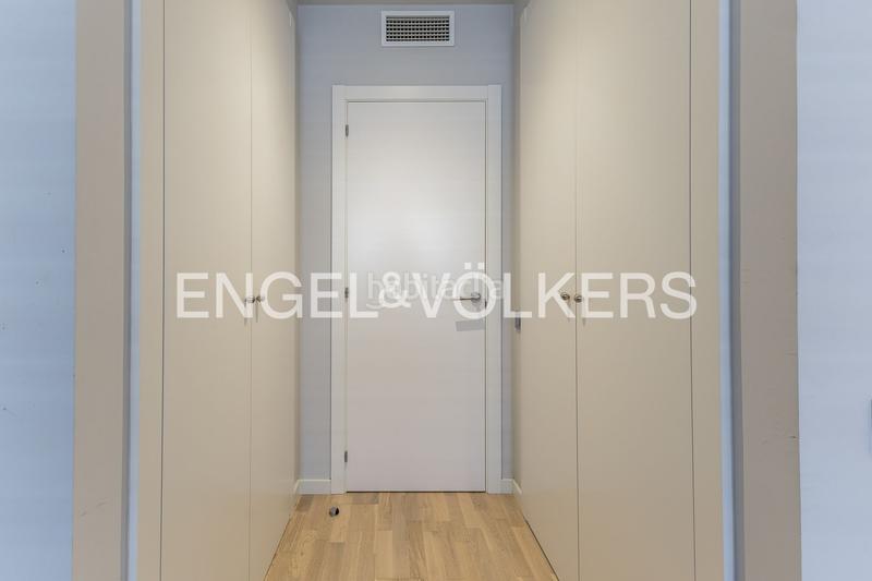 Foto e6db5fdc-0cea-466f-9695-0f90972ab27d. Attique avec chauffage parking dans Hostafrancs Barcelona