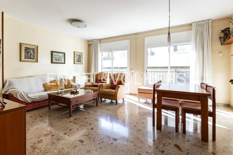 Foto 0e94513e-f7f9-4db0-8a12-ff61391da6a3. Appartement avec chauffage parking dans Barri del Centre Terrassa