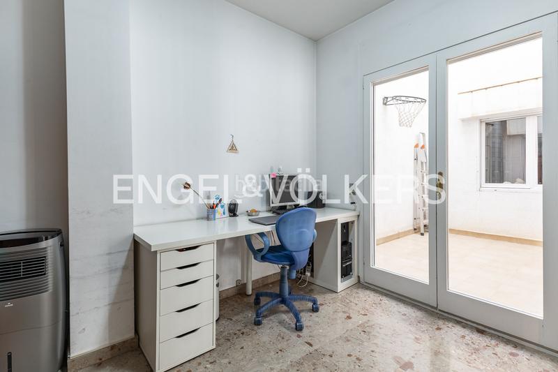 Foto 39445df8-4ff4-4740-bf92-4c8e55337219. Appartement avec chauffage parking dans Barri del Centre Terrassa