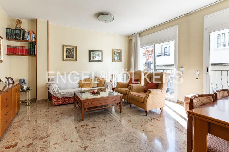 Foto b843ab82-37a0-47f4-b4d8-b8089c75edc4. Appartement avec chauffage parking dans Barri del Centre Terrassa