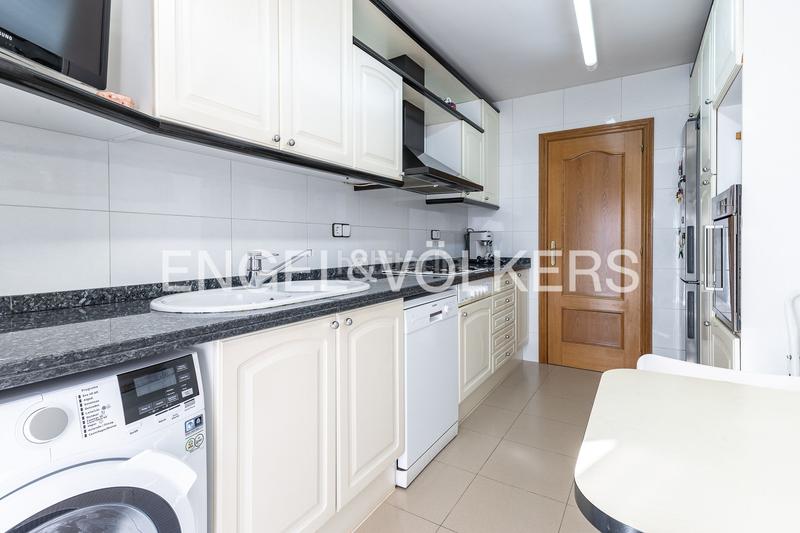 Foto c56f40e7-870b-41c0-b31e-cbf4f5ff1034. Appartement avec chauffage parking dans Barri del Centre Terrassa