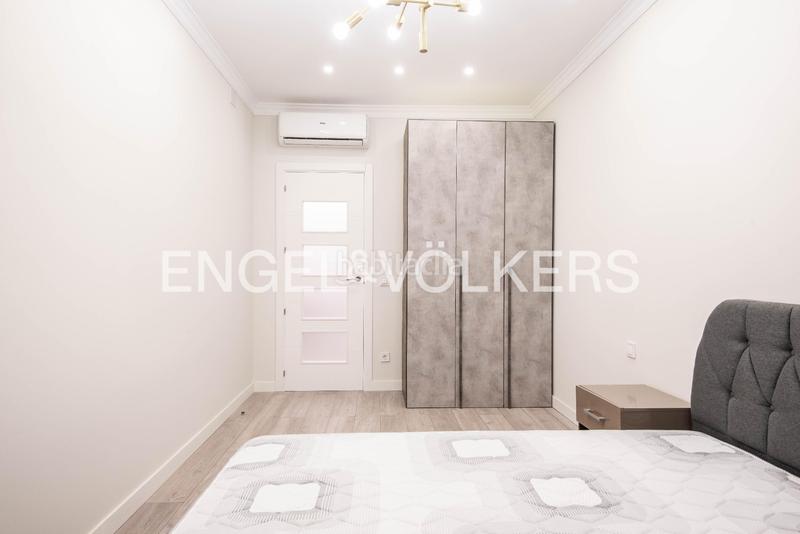 Foto d3d3b88e-c702-425e-82f2-68b2a0732bab. Alquiler apartamento fabuloso piso amueblado temporal en gotic en Barcelona