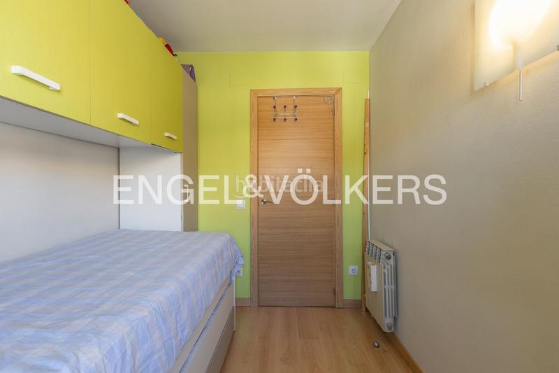 Foto 6c2cd219-feff-41d3-8536-4de6c5719522. Casa  adosada esquinera con piscina comunitaria en Cerdanyola del Vallès