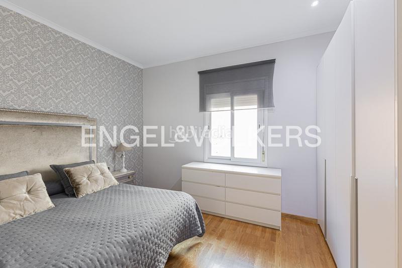 Foto e69129a2-238c-4f34-a99e-c7ef43104a6b. Apartamento piso alto y reformado en calle calabria en Barcelona