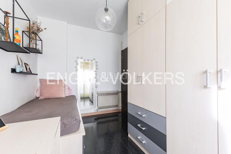 Foto 50501ab9-61cf-49d0-850d-20f30f6206b0. Apartamento amplio y luminoso piso en sant gervasi en Barcelona