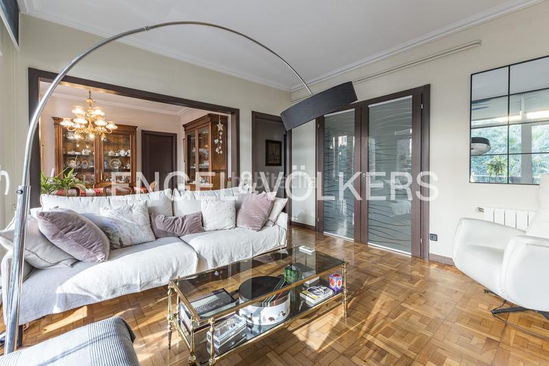 Foto 6da5b69f-654c-479a-bb03-132e8f3cdecc. Apartamento amplio y luminoso piso en sant gervasi en Barcelona