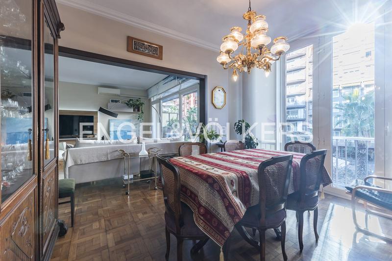 Foto 8af3fc50-8ae9-44e8-96be-1a70d18a7ddb. Apartamento amplio y luminoso piso en sant gervasi en Barcelona