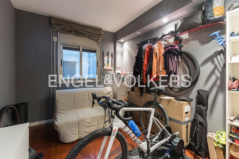 Foto 43965353-9552-443f-8baf-c012ff511a15. Apartament amb calefacció aparcament a La Nova Esquerra de l´Eixample Barcelona