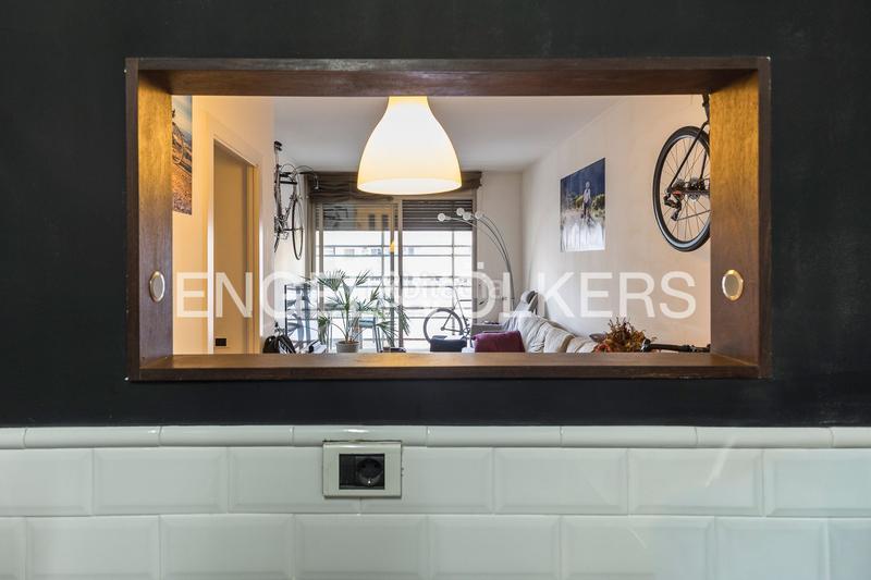 Foto 5d712605-e2a1-4a88-8afa-a23091573a3b. Apartament amb calefacció aparcament a La Nova Esquerra de l´Eixample Barcelona