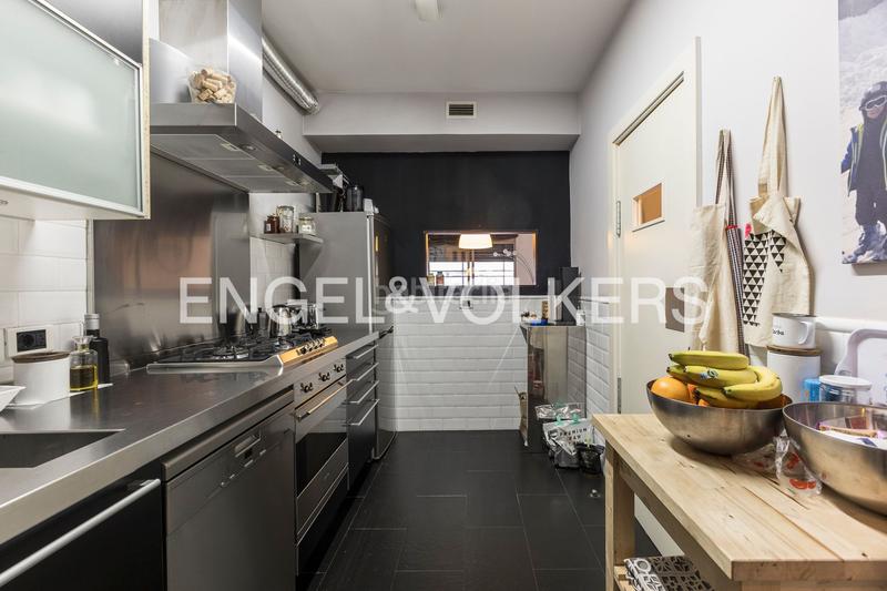 Foto 6ee7a0c7-394f-4725-a938-19552470de50. Apartament amb calefacció aparcament a La Nova Esquerra de l´Eixample Barcelona