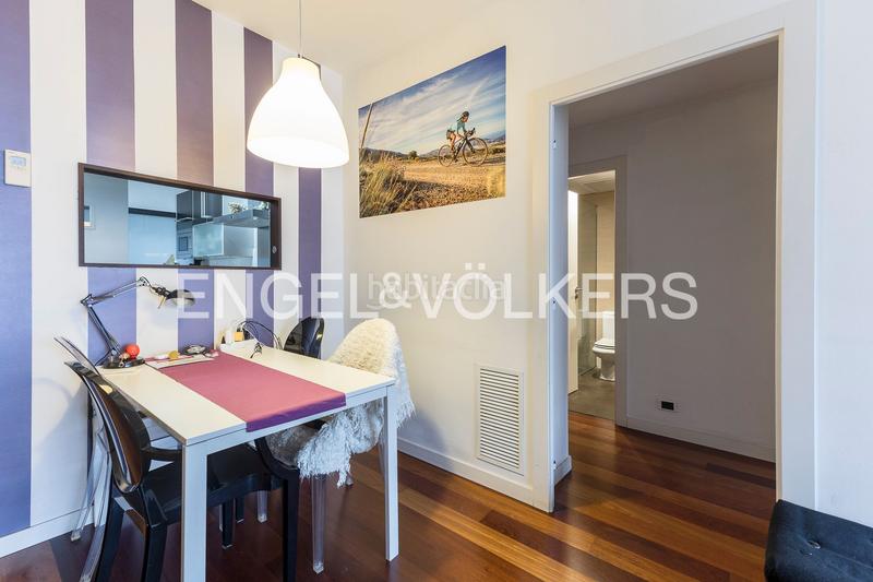 Foto eb85058c-bb24-4bb0-8495-66d083b8e024. Apartament amb calefacció aparcament a La Nova Esquerra de l´Eixample Barcelona