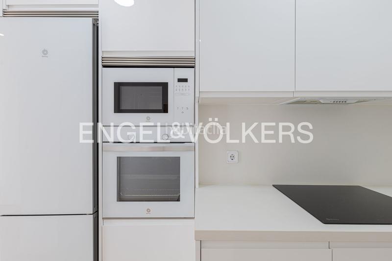 Foto 07297925-2ee4-4dd4-b5e7-8cb82aab4480. Appartement avec chauffage dans Fort Pienc Barcelona