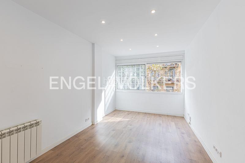 Foto 2a5b3dfd-fd03-4650-ba2d-852779638381. Appartement avec chauffage dans Fort Pienc Barcelona