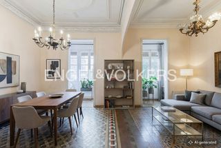 Piso en L´Antiga Esquerra de l´Eixample. Excepcional piso a reformar en finca regia en aribau