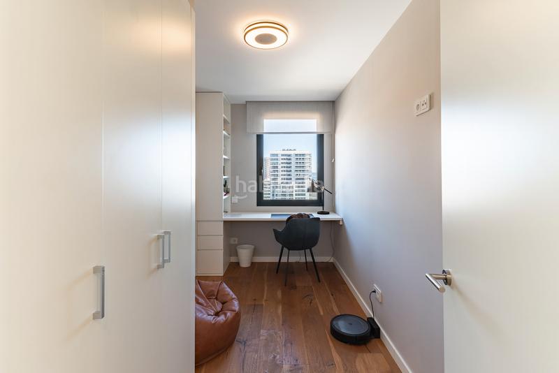 Foto 791bc8bc-3bed-4394-9577-51a92456a4c4. Alquiler apartamento exclusivo piso en primera línea de mar en Mataró