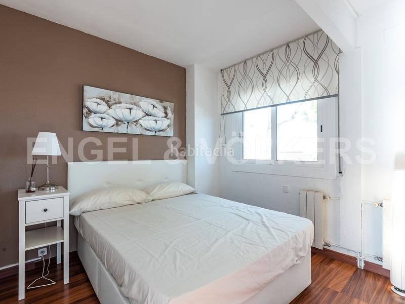 Foto 31b975fb-5e82-4761-b510-7941facbfaa9. Alquiler casa  adosada con excelente ubicación en La Pineda en Castelldefels