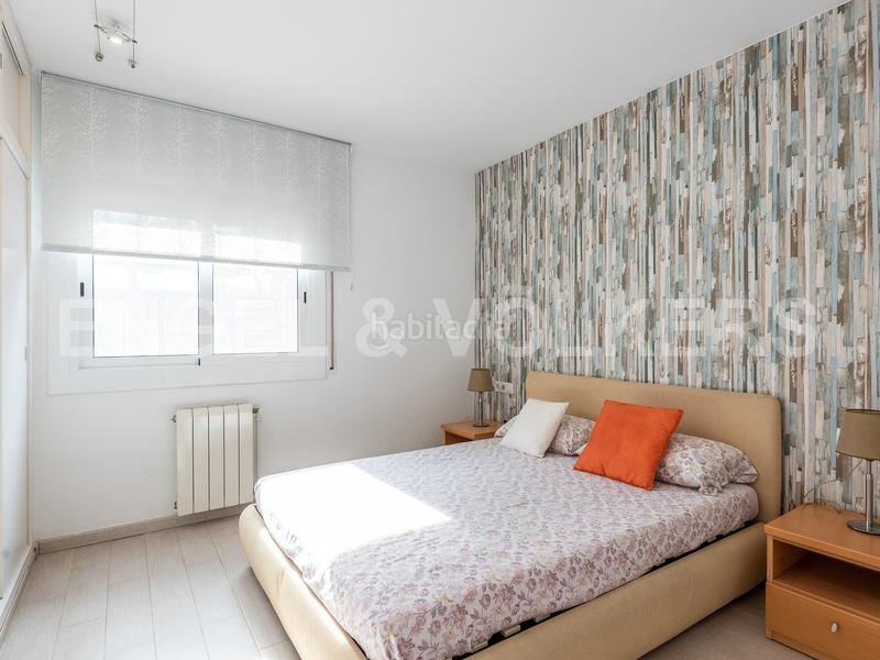 Foto 6dccafb4-f45b-4cb8-8723-5deecaadba7a. Alquiler casa  adosada con excelente ubicación en La Pineda en Castelldefels