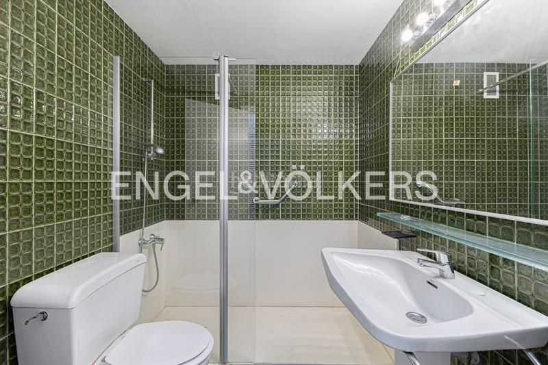 Foto 7552fbe9-7971-4a15-99bd-23447199f626. Alquiler apartamento amplio y luminoso apartamento cerca de la plaza kennedy en Barcelona