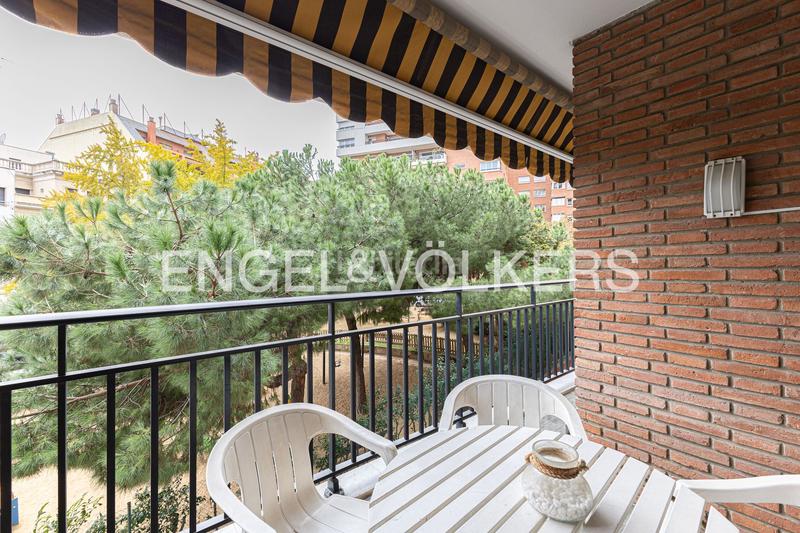 Foto 31ea1f43-d248-41a8-af26-db79aabf9135. Lloguer apartament amb calefacció aparcament a Sant Gervasi - Bonanova Barcelona