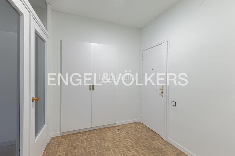 Foto 9113a0b1-bf29-4a0d-95ad-4bf8ea5dcf02. Miete appartement mit heizung parking in Sant Gervasi - Bonanova Barcelona